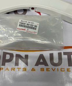 7560560122A0 Nẹp Ốp Sườn Xe Sau TOYOTA Land Cruiser LC300 2021-2024 Vế Phải(RH)75605-60122-A0